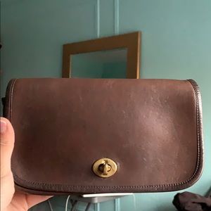 COACH DINKY VINTAGE BROWN EUC